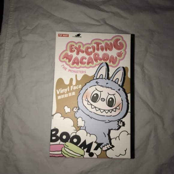 NEW SEALED Soymilk Labubu Exiting Macaron Authentic Vinyl Face Blind Box Beige - Picture 1 of 3